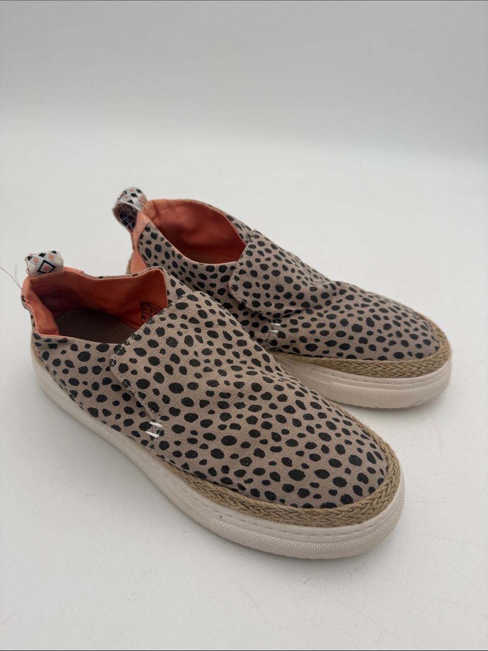 HEY DUDE Slip-On Sneakers Beige Black Spots WOMEN 9 CASUAL CANVAS Y2K